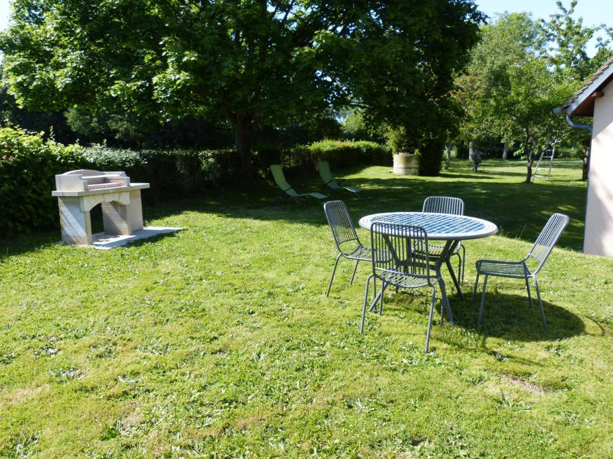 Les Baillis Villa Villegenon Buitenkant foto