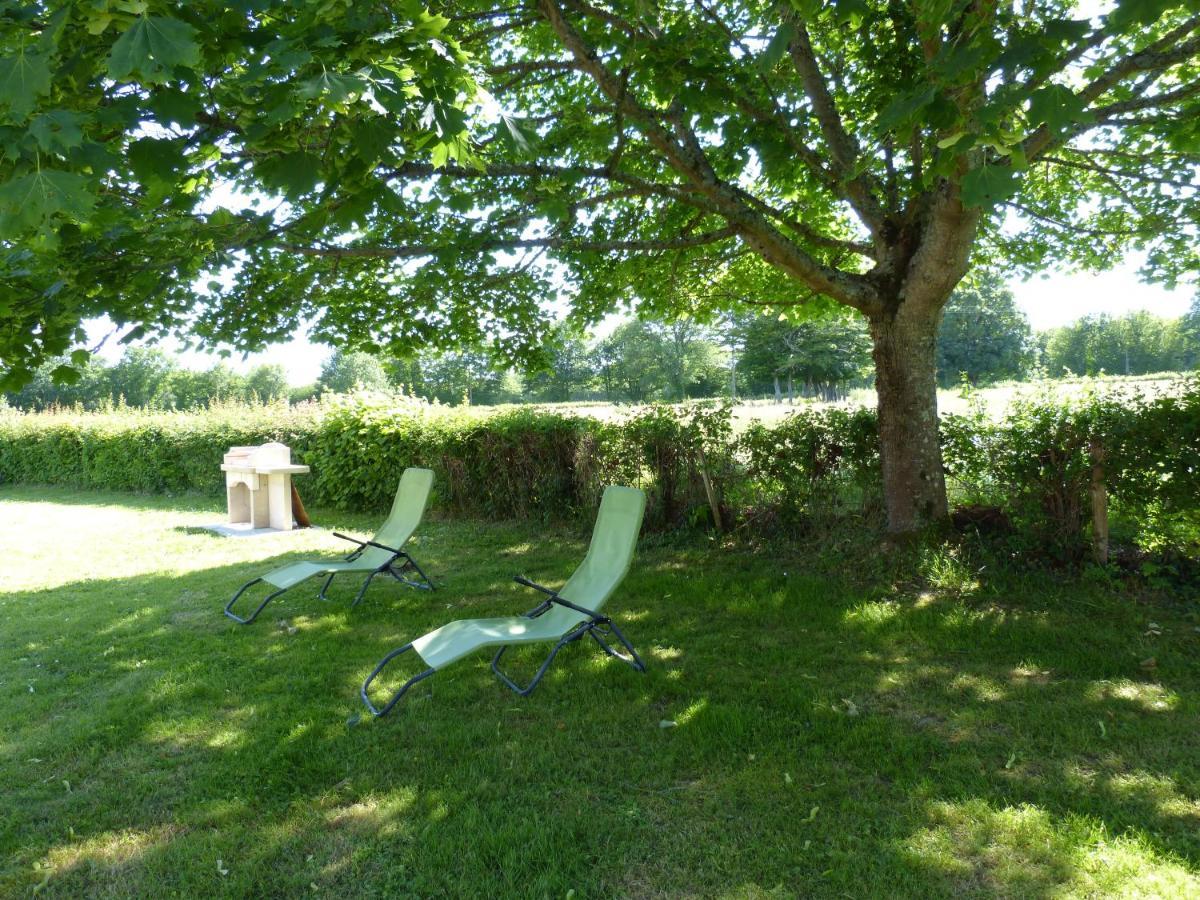 Les Baillis Villa Villegenon Buitenkant foto