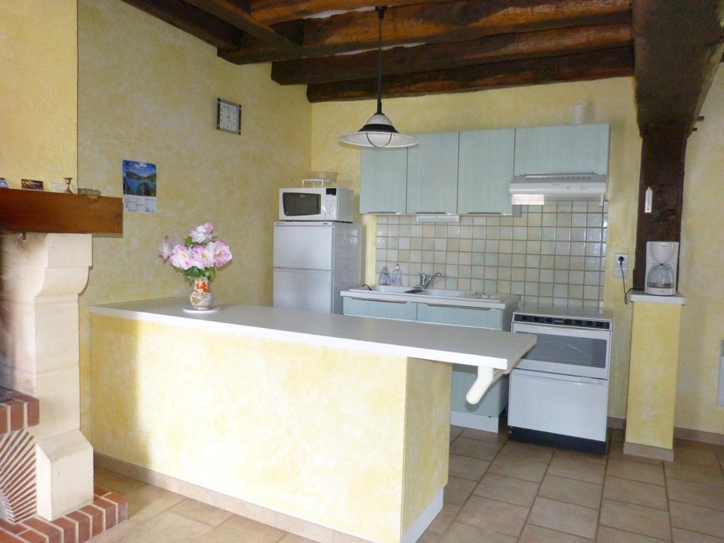 Les Baillis Villa Villegenon Kamer foto