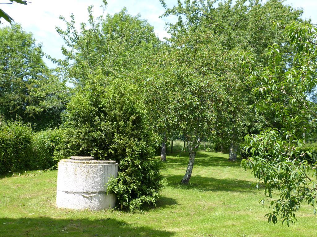 Les Baillis Villa Villegenon Buitenkant foto